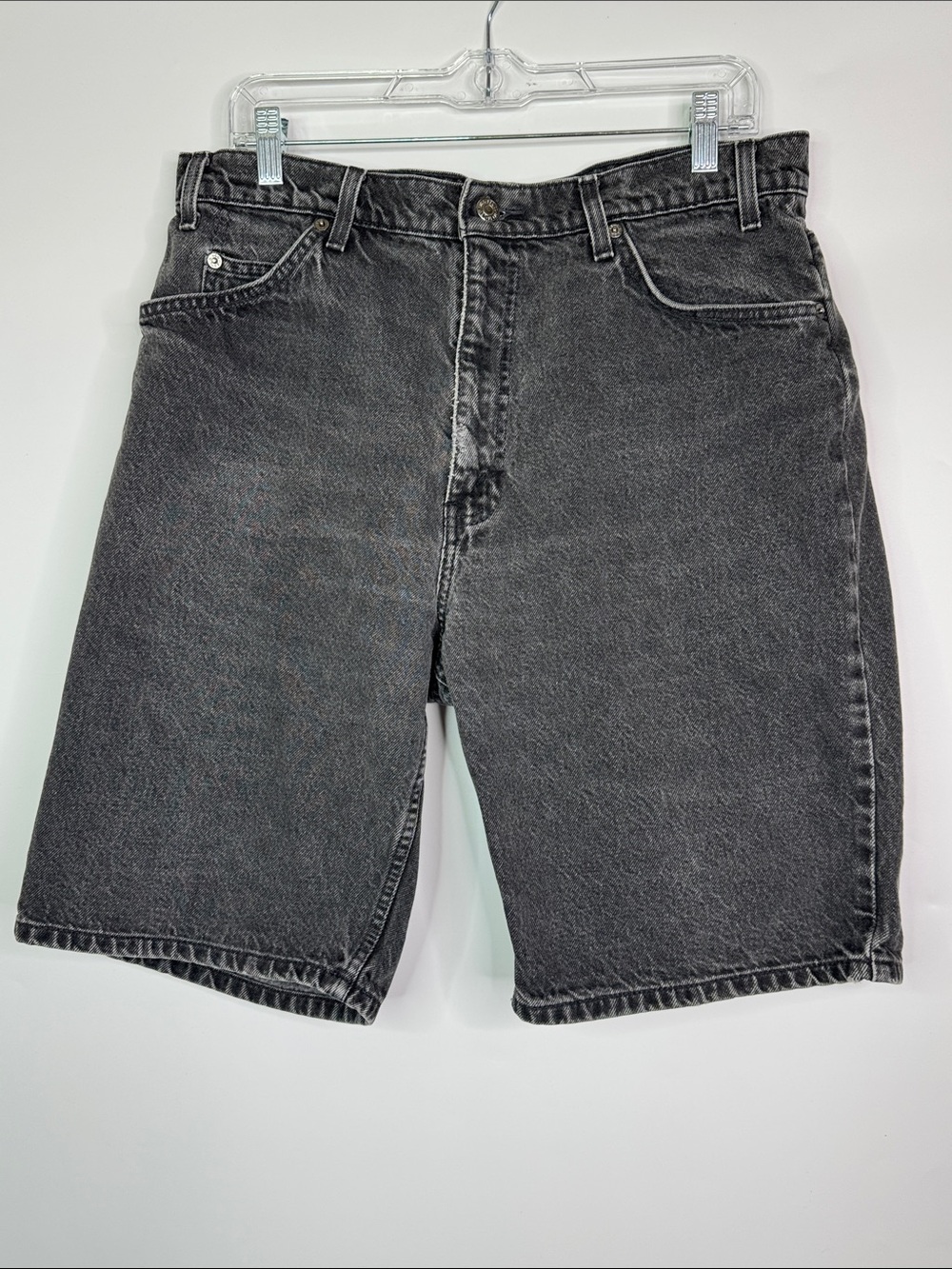 Vintage Levi’s 550 Relaxed Fit Black Shorts Size 36 1994 Orange Tab